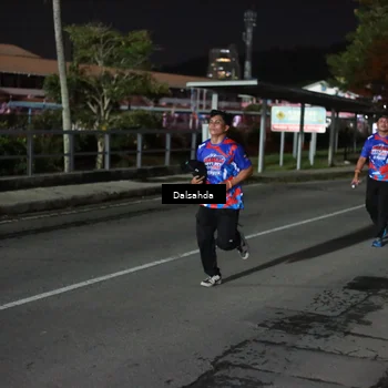 Runner Photo 6047086