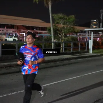 Runner Photo 6047092