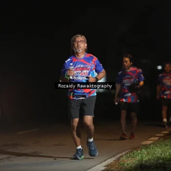 Runner Photo 6047106