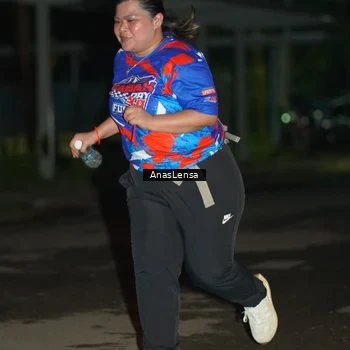 Runner Photo 6047111