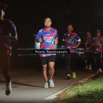 Runner Photo 6047140