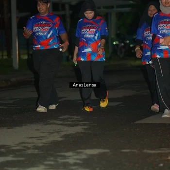Runner Photo 6047165