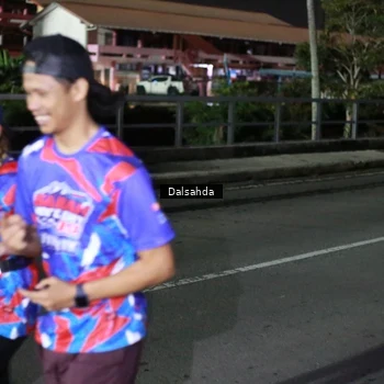 Runner Photo 6047190