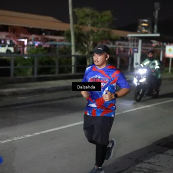 Runner Photo 6047245