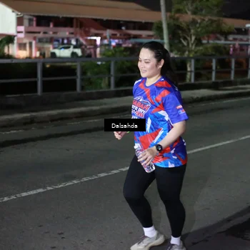 Runner Photo 6047302