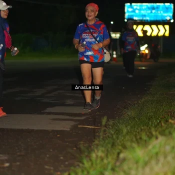 Runner Photo 6047315