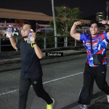Runner Photo 6047316