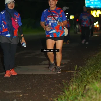 Runner Photo 6047325