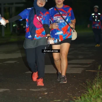 Runner Photo 6047332