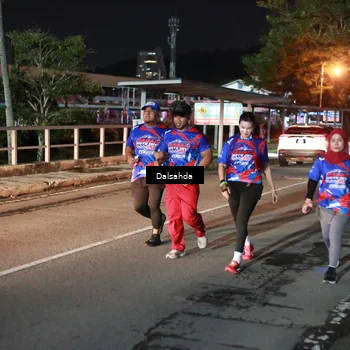 Runner Photo 6047344