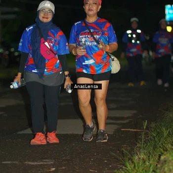 Runner Photo 6047359