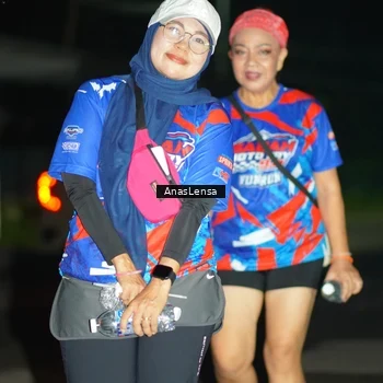 Runner Photo 6047368