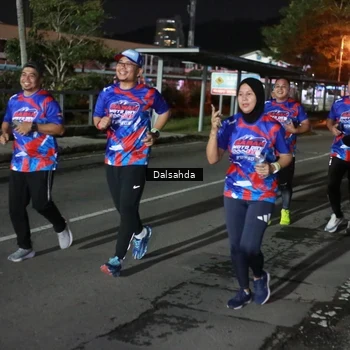 Runner Photo 6047411