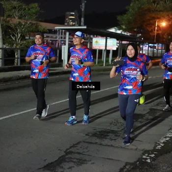 Runner Photo 6047413