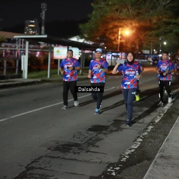 Runner Photo 6047418