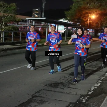 Runner Photo 6047422