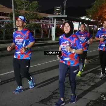 Runner Photo 6047439