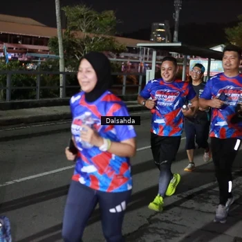 Runner Photo 6047443