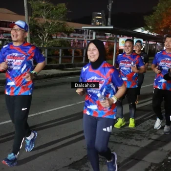 Runner Photo 6047445