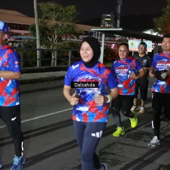 Runner Photo 6047450