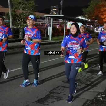 Runner Photo 6047451