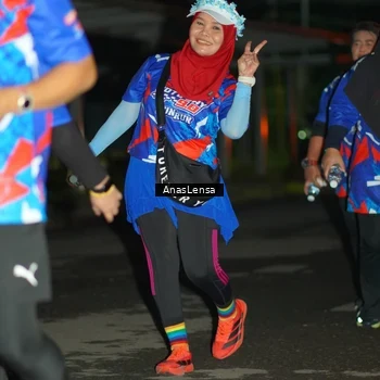 Runner Photo 6047549