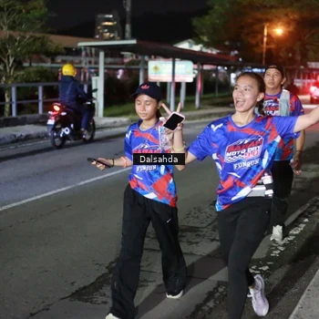Runner Photo 6047669