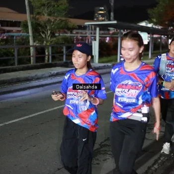 Runner Photo 6047673