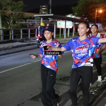 Runner Photo 6047677