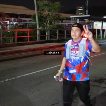 Runner Photo 6047680