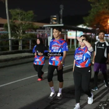 Runner Photo 6047724