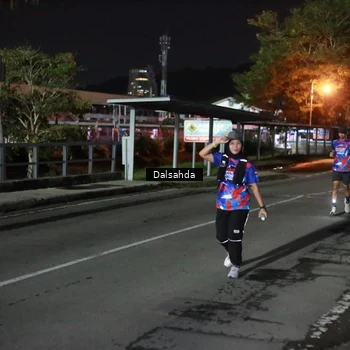 Runner Photo 6047735