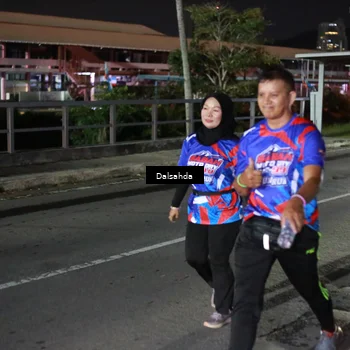Runner Photo 6047797