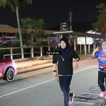 Runner Photo 6047799