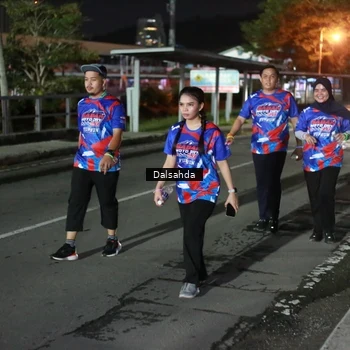Runner Photo 6047835
