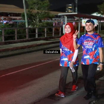 Runner Photo 6047874