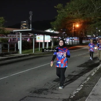 Runner Photo 6047906