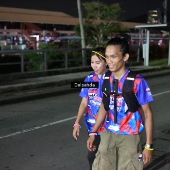 Runner Photo 6047936