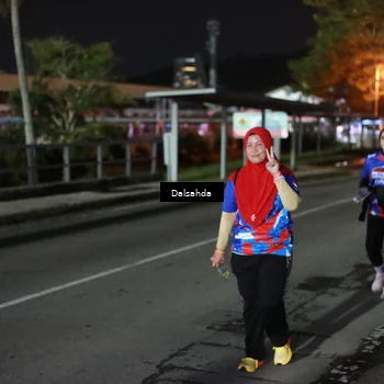 Runner Photo 6047945