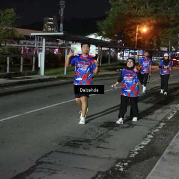 Runner Photo 6048021
