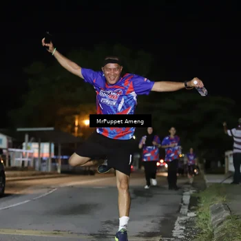 Runner Photo 6048075