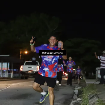 Runner Photo 6048084
