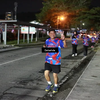 Runner Photo 6048174