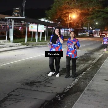 Runner Photo 6048216