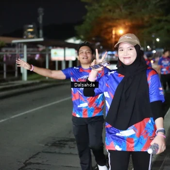 Runner Photo 6048312