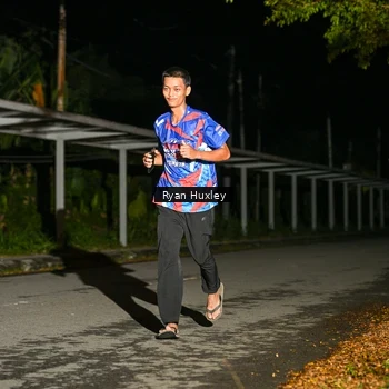 Runner Photo 6048579