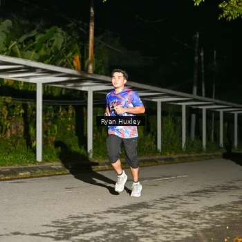 Runner Photo 6048595
