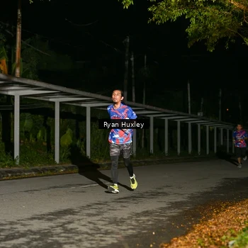 Runner Photo 6048670