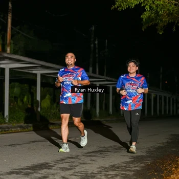 Runner Photo 6048672