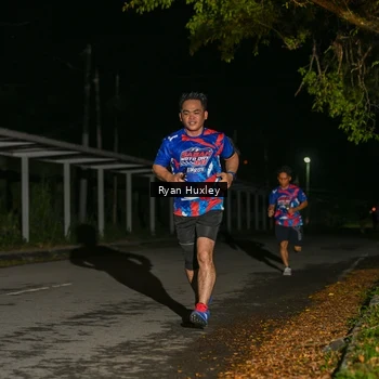 Runner Photo 6048676